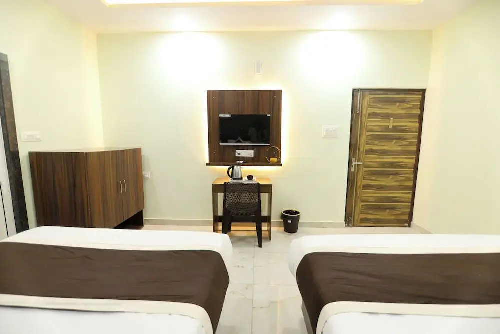 Shree Krishna Inn