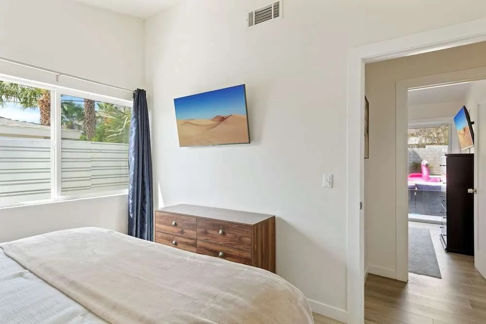 Experience Modern Luxury at Desert Hideaway