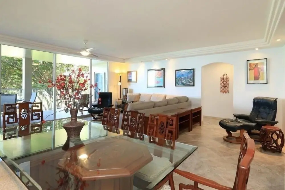 Royal Mauian, #202 3 Bedroom Condo by RedAwning