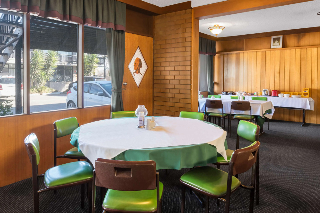 Отель Governor Gipps Motor Inn