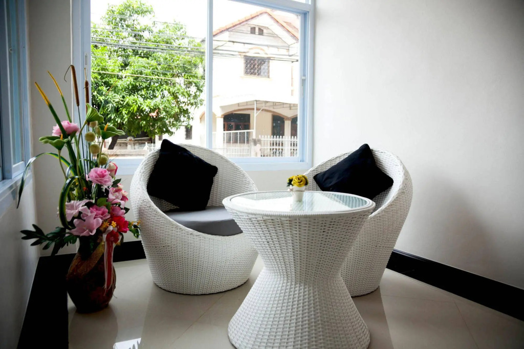 The Room Service Apartment