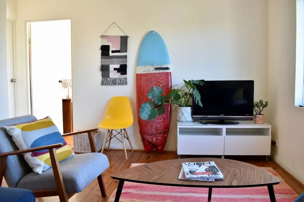 Bright Artist Apartment in Maroubra