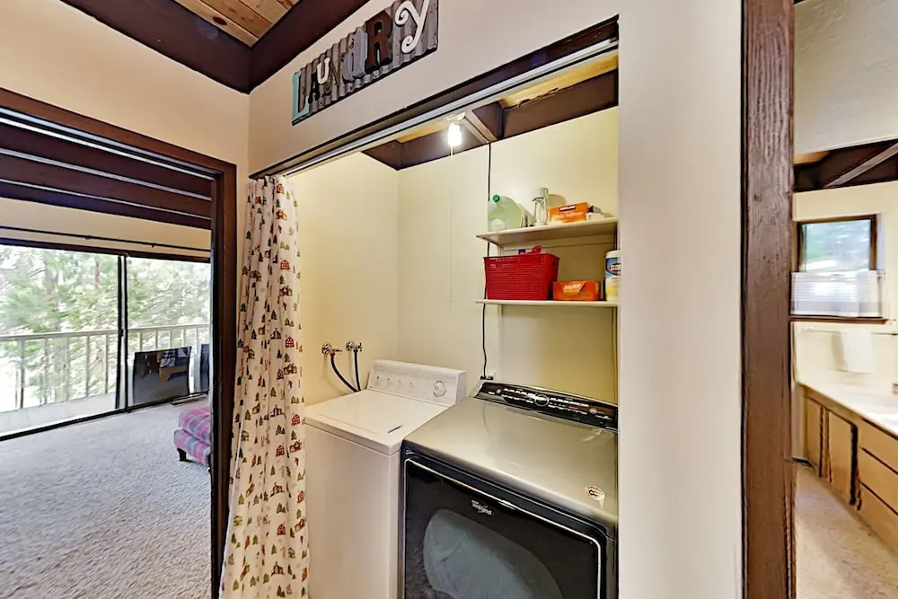 Henrys Tahoe Hideaway W/ Pool, Sauna & Tennis 3 Bedroom Condo
