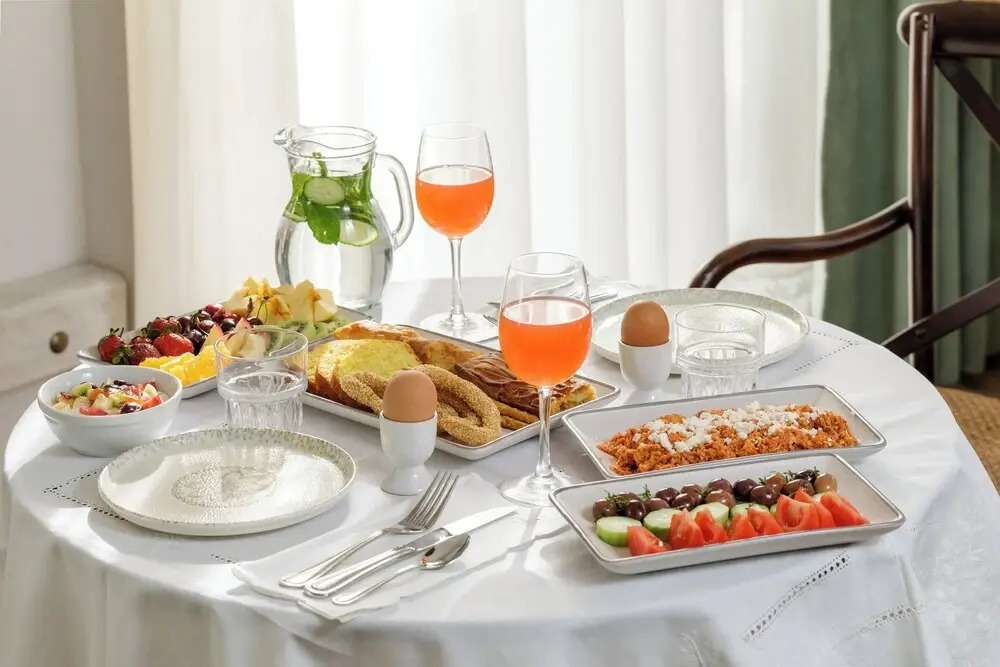 Meydani Suites