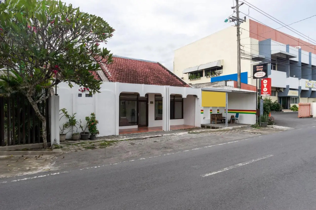 OYO 2454 Wanawiyata Homestay