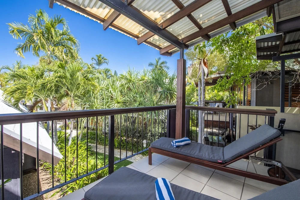Pure Magnetic Villa 9
