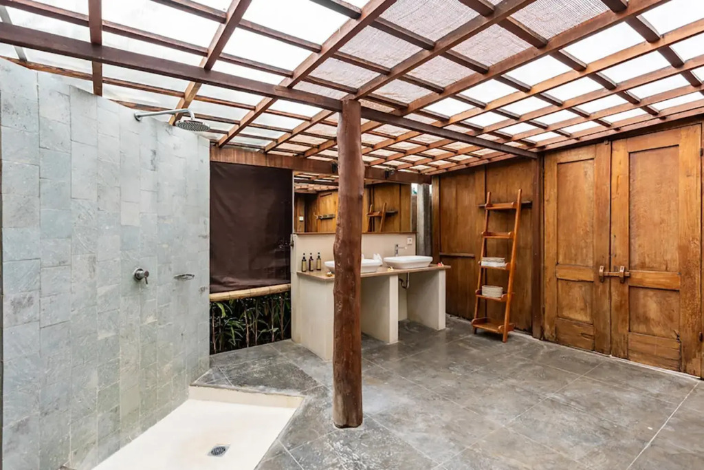 Villa Lina by BaliSuperHost