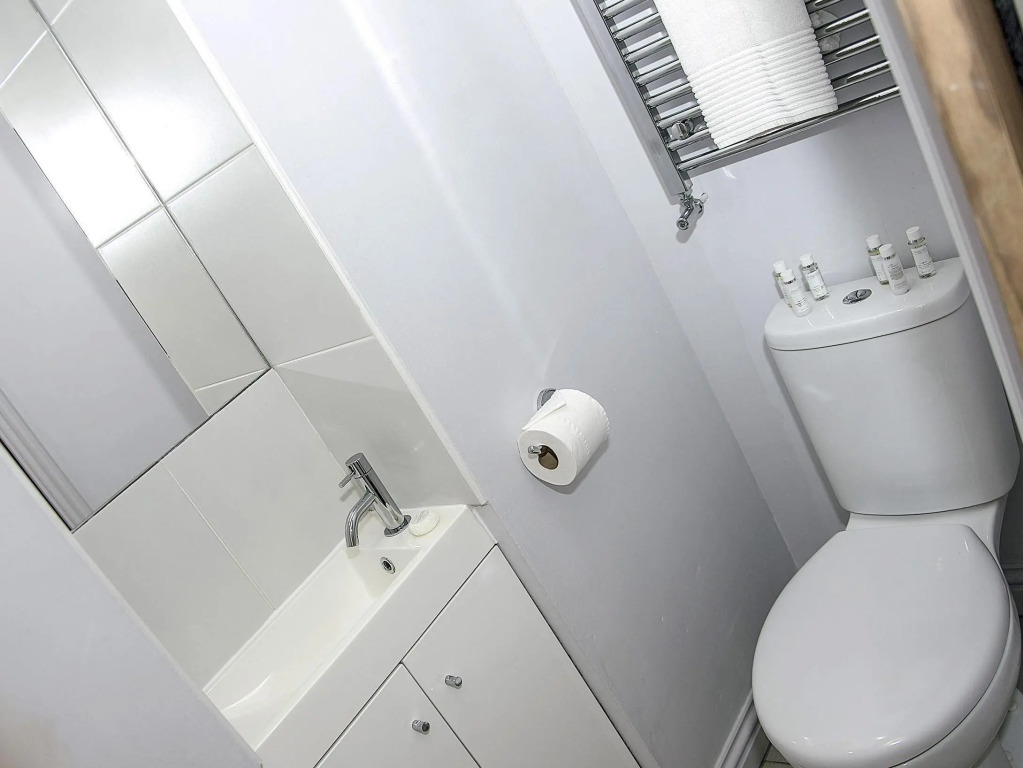Base Serviced Apartments - City Road