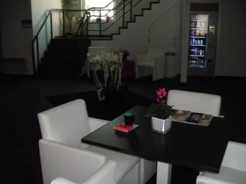 Travel Hotel Kruisem - next to E17 Gent Kortrijk