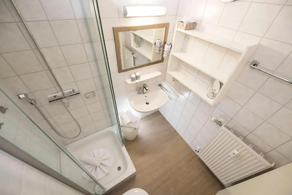 Haus "Concordia" in Binz - WG11 "Liuba" mit Terrasse strandnah