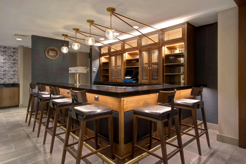 Four Points by Sheraton Boston Newton