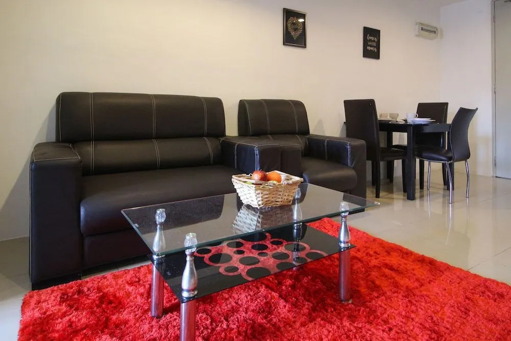 OYO Home 577 Premium 1BR Taragon Puteri