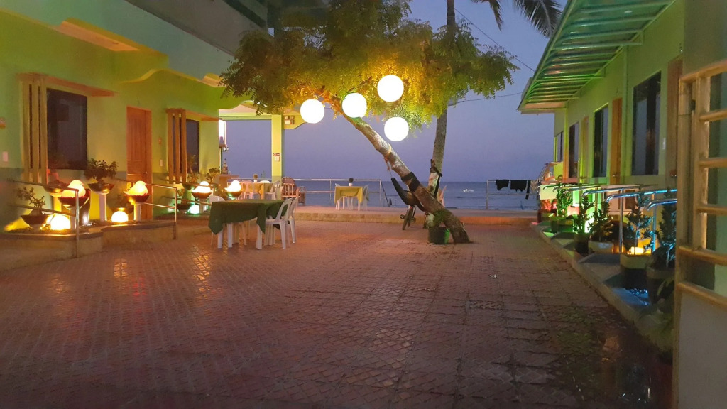 GT Seaside Inn