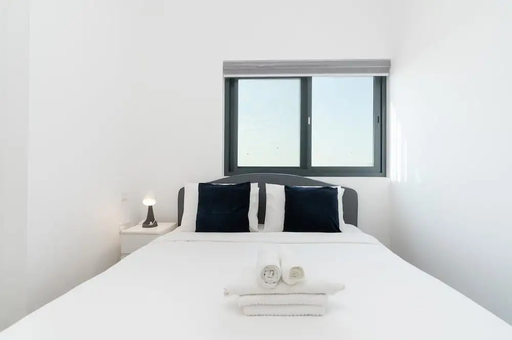 Lux BnB Nook -2 I City Views