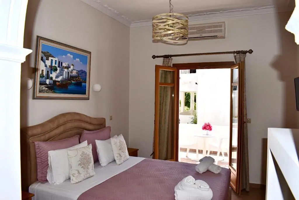 Minoa Hotel