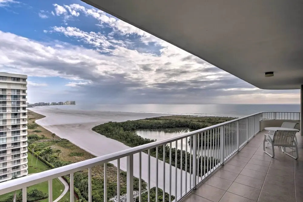 Beachfront Marco Island Resort Condo w/ Pool!