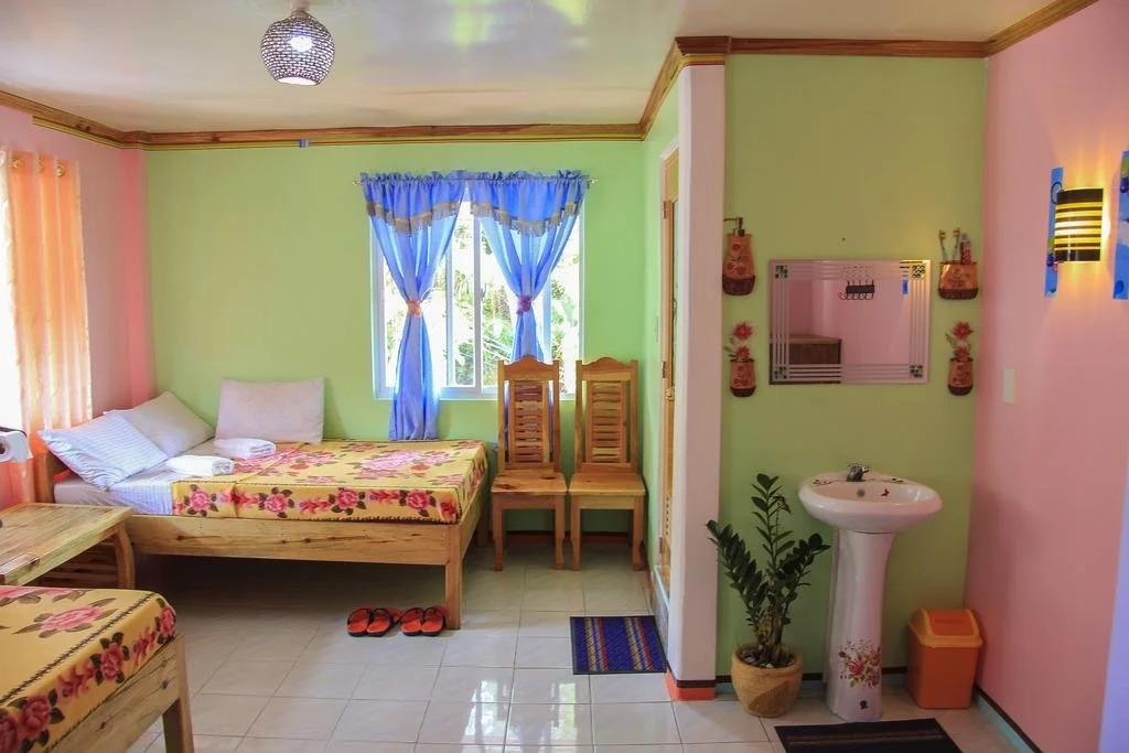 BANAUE EVERGREEN HOSTEL AND RESTAURANT