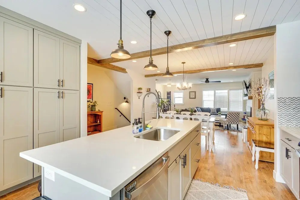 Spacious Townhome about 7 Mi to Deer Valley Resort!