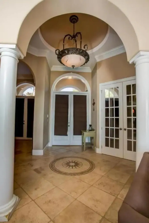 Anchor Down 6 Bedroom Apartment by BnD