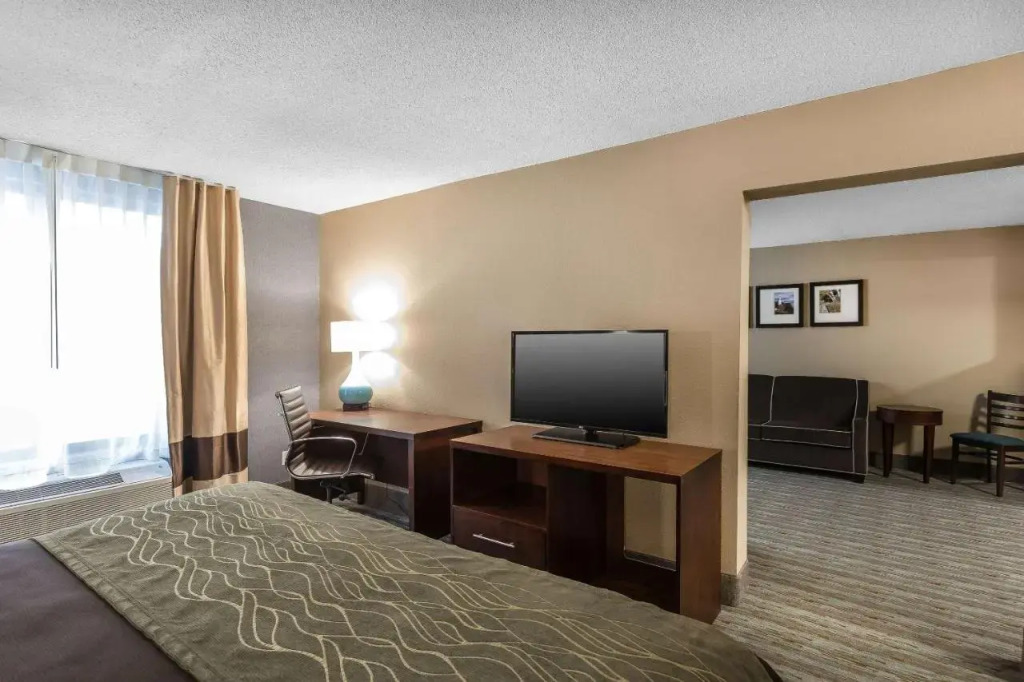 3 Palms Inn & Suites Bay City