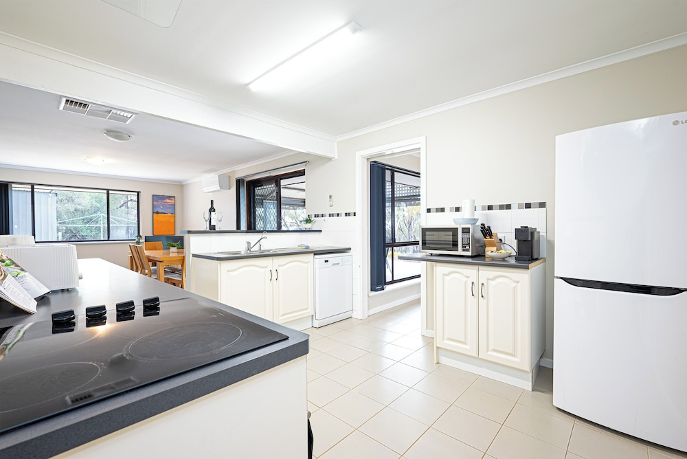 Villa Scalzi - 4-Bed Getaway