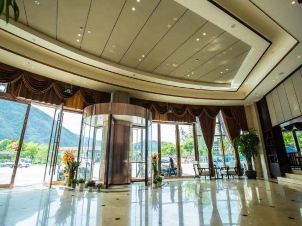 Phoenix International Hotel