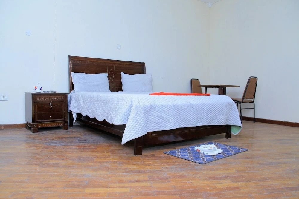 Tseder Pension
