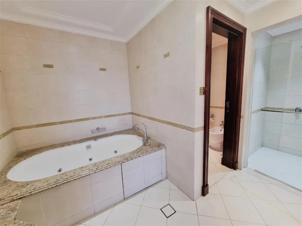 Palm Jumeirah Stunning 4BHK Villa