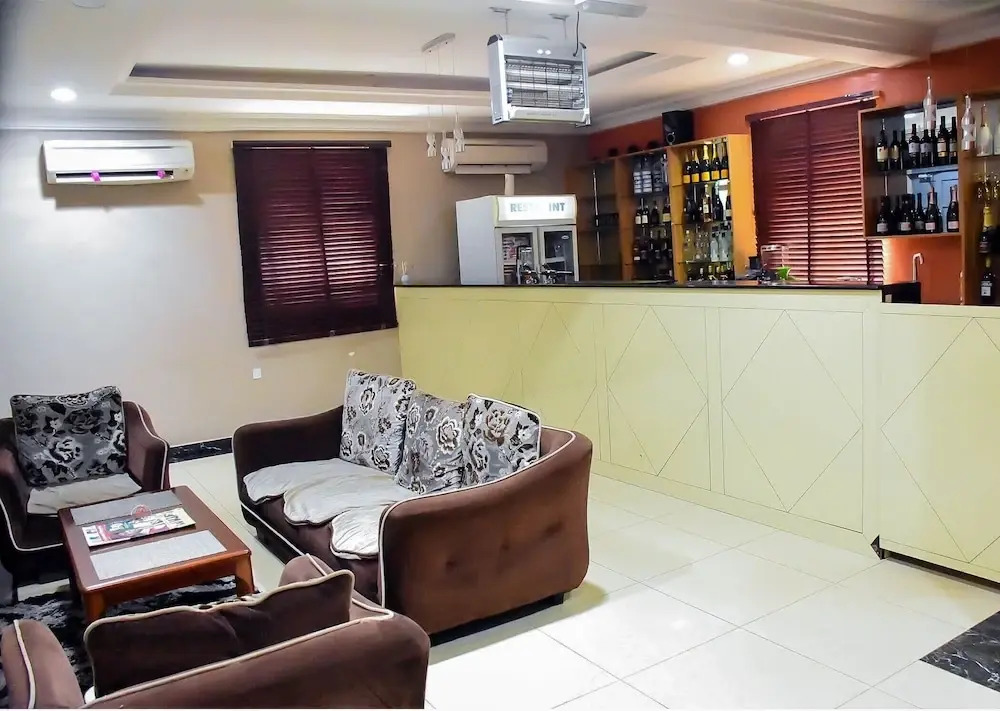 Yewa Frontier Hotel