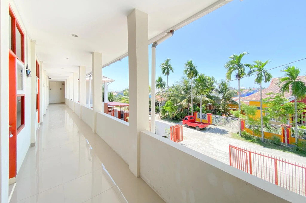 Urbanview Hotel Falah Residence Syariah By RedDoorz