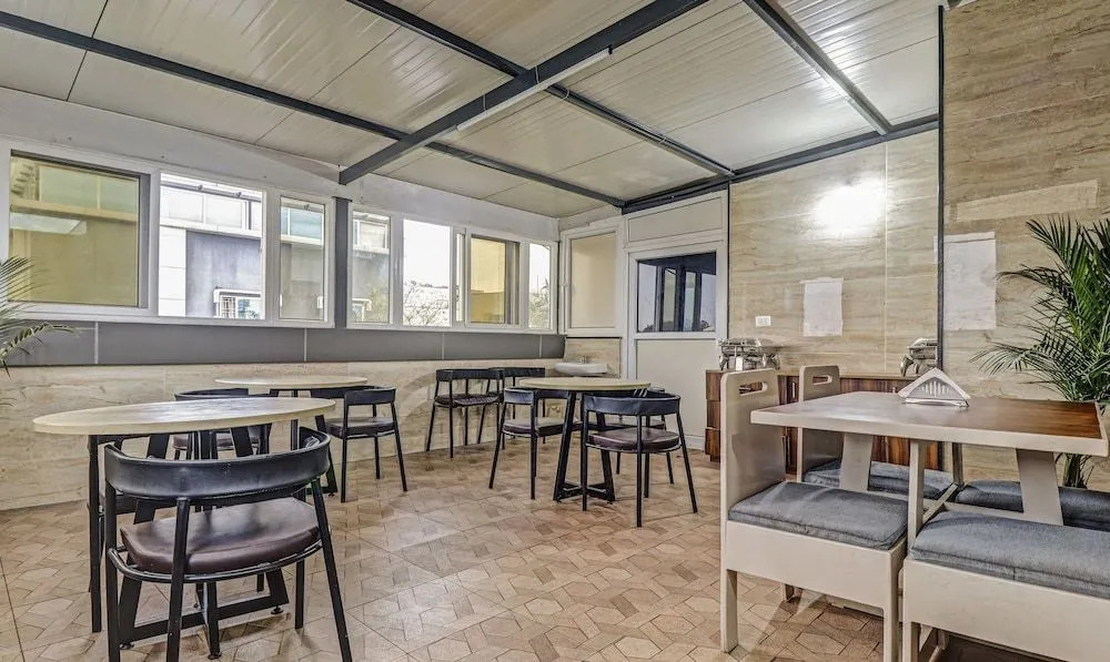 Treebo Trend Hotel Corporate Suites