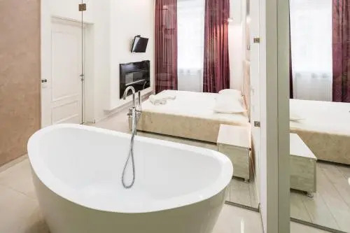 LEOGRAND Deluxe apartment in Horodotska 33
