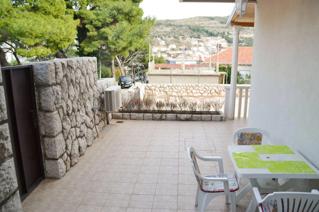 Apartments Kusalo