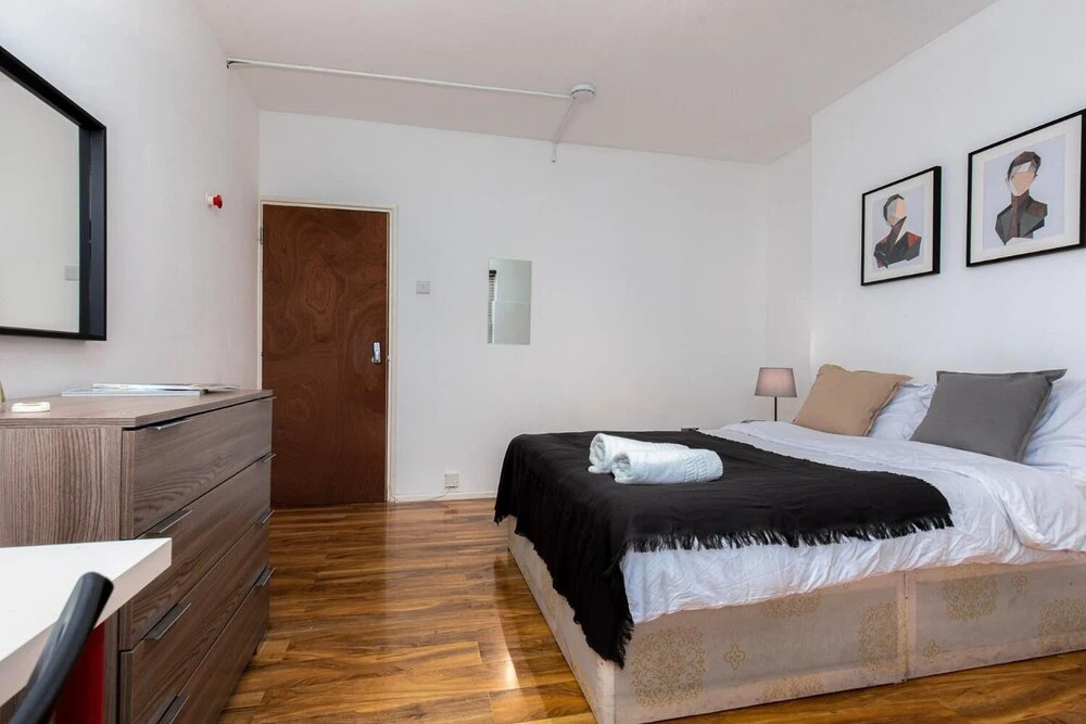 Saddler House Deluxe Guest Room