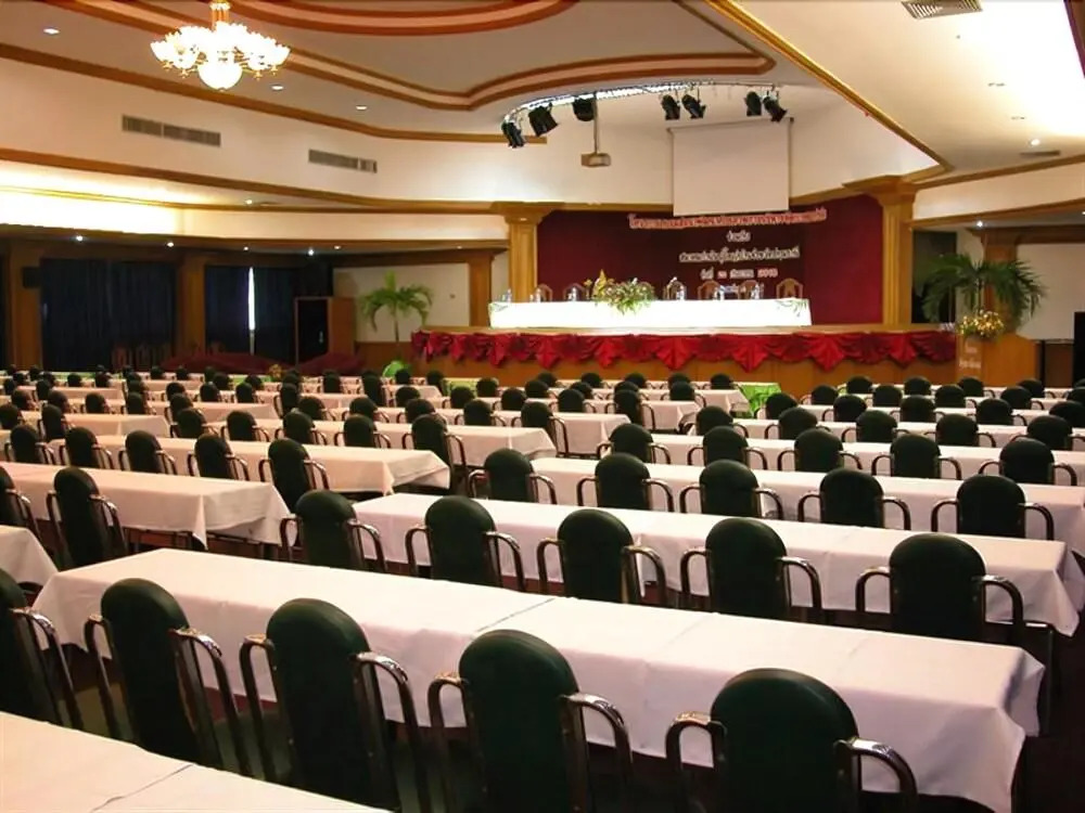 PathumThani Place Hotel