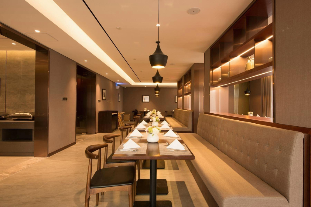 Yitel Hotel (Shanghai Lujiazui Financial District Fangdian Road Subway Station Branch)