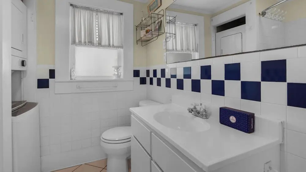 2 Minutes to the Beach; Close to Seaside, Vintage Cottage in Old Seagrove
