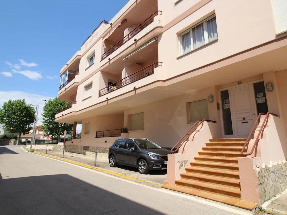 Waterfront Apartment With Large Terrace and Parking Space