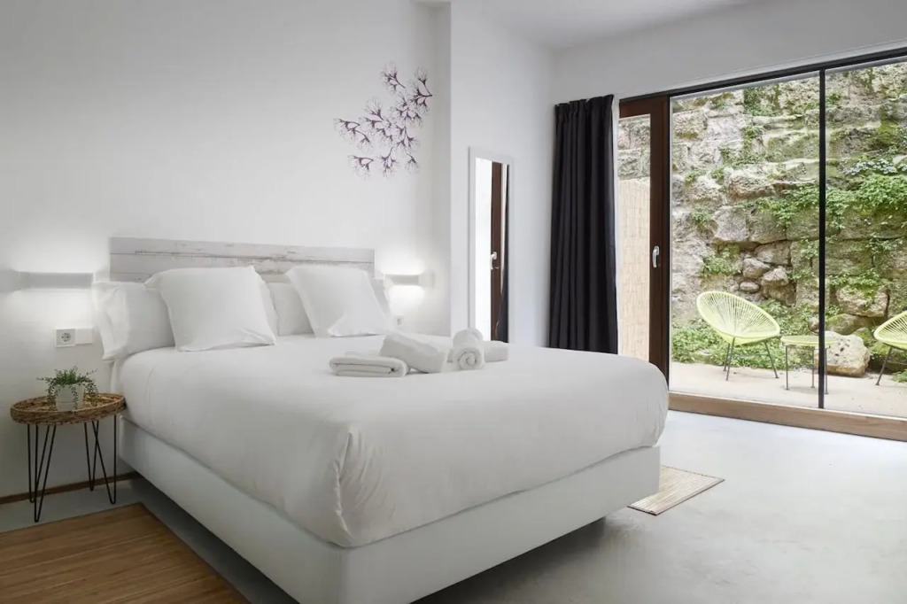 IRAIPE Estella Rooms Auto Check-in
