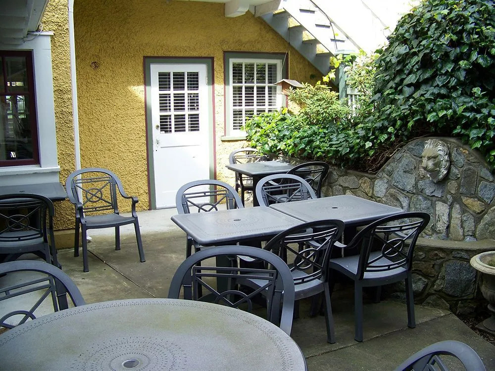 Rosewood Inn