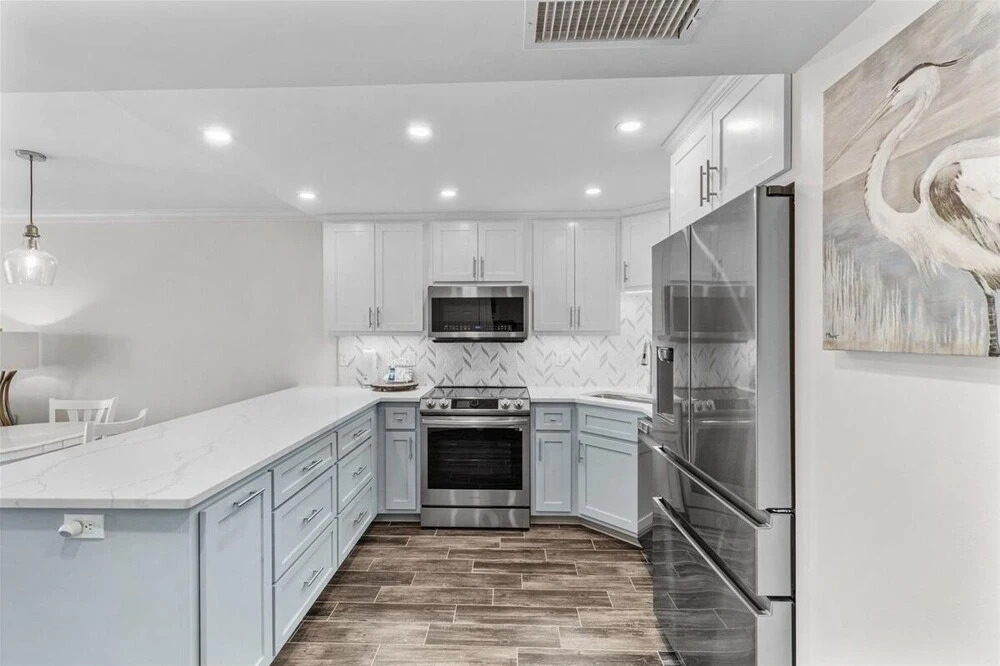 Holiday Surf And Racquet Club 413 1 Bedroom Condo by Redawning