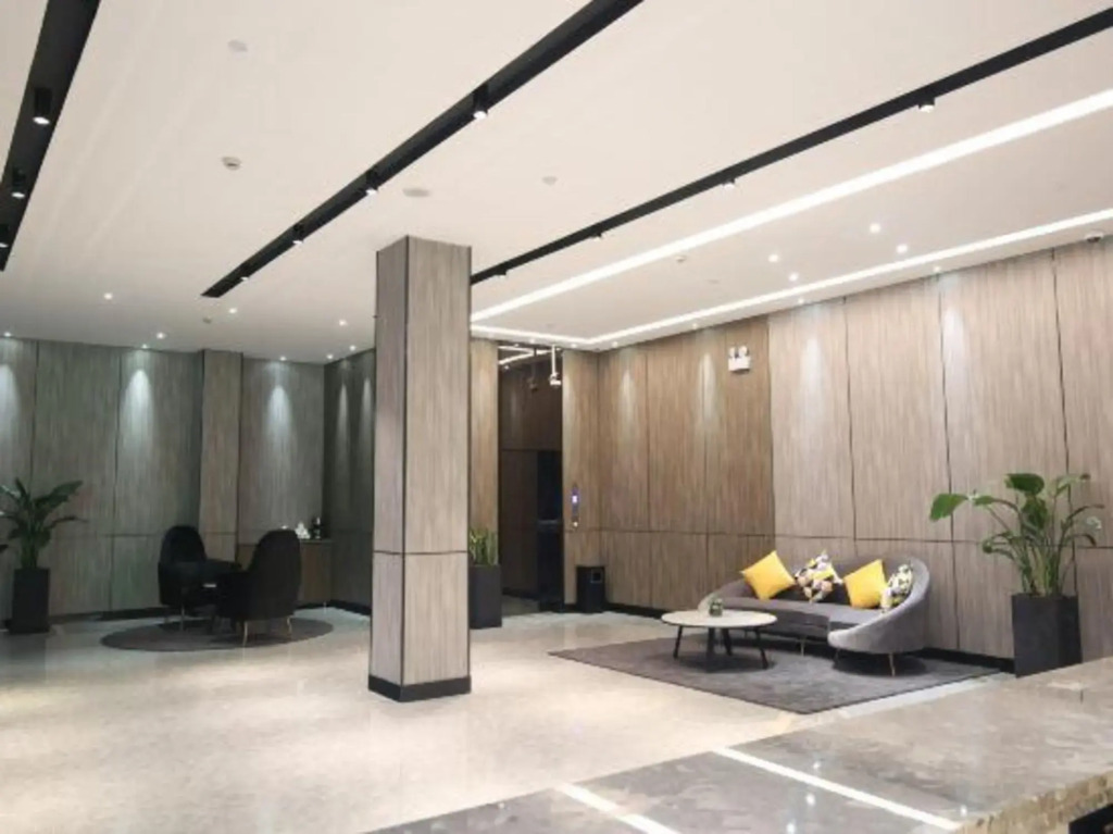 Frst Yizhu Hotel (Shanghai Lujiazui Changyi Road Subway Station)