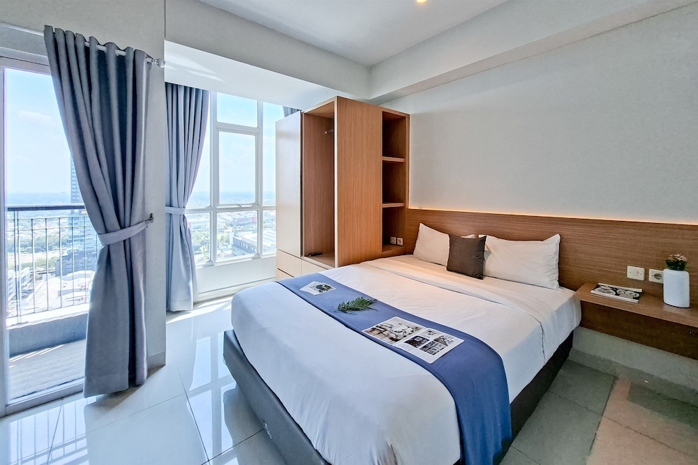 Delightful And Lovely Studio Room At Apartemen Roseville (Soho & Suite)