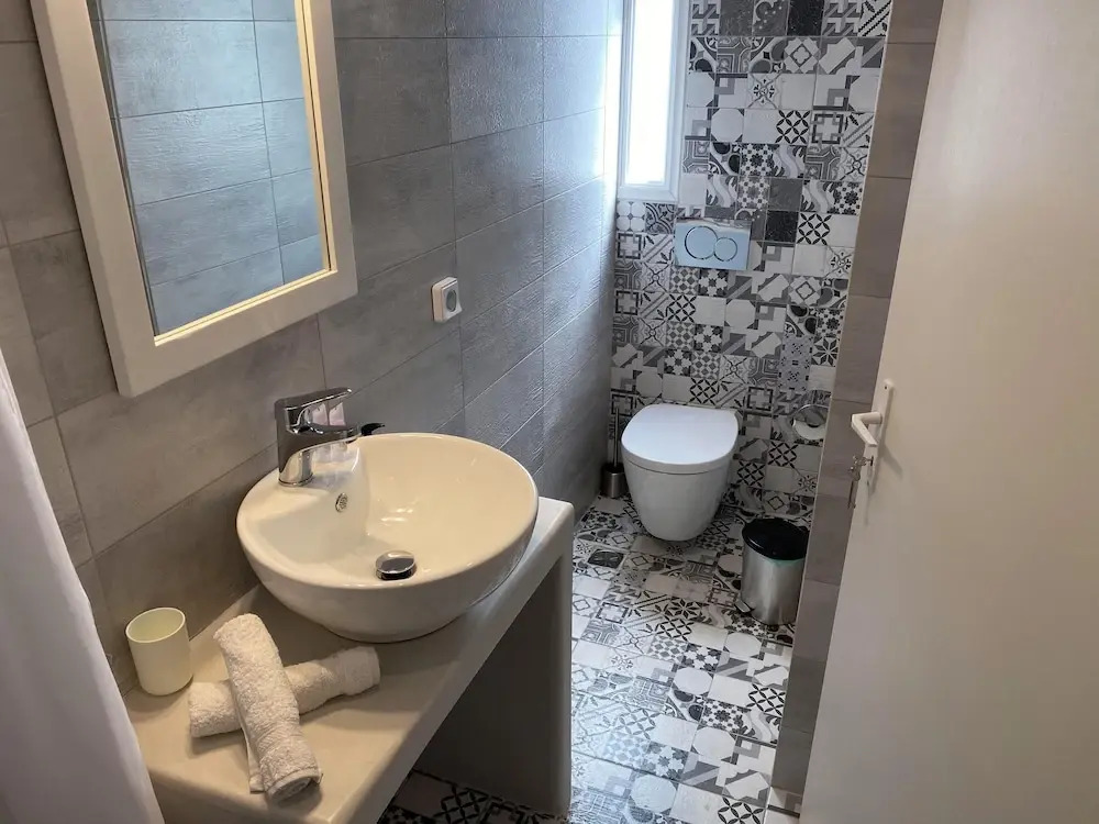 High Point Apartments Fira