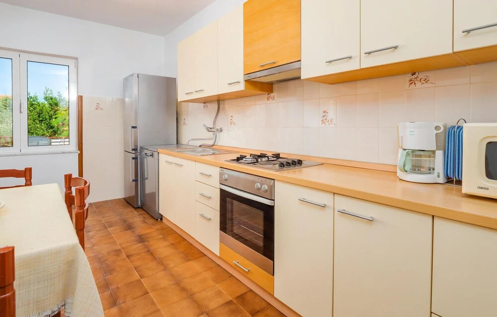 Awesome Apartment in Barbat na Rabu With Wifi and 3 Bedrooms