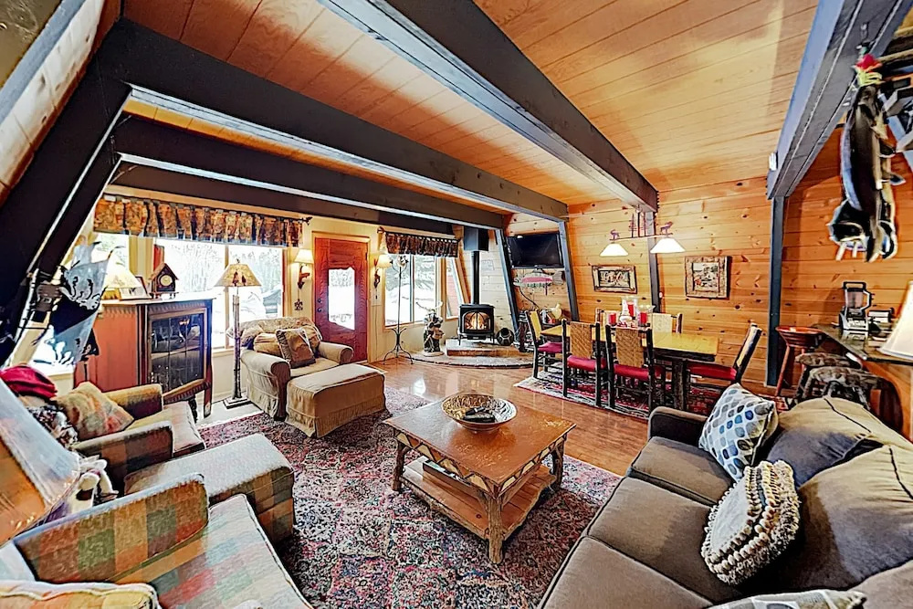 New Listing! Woodsy Cabin w/ Hot Tub, 3 Decks home