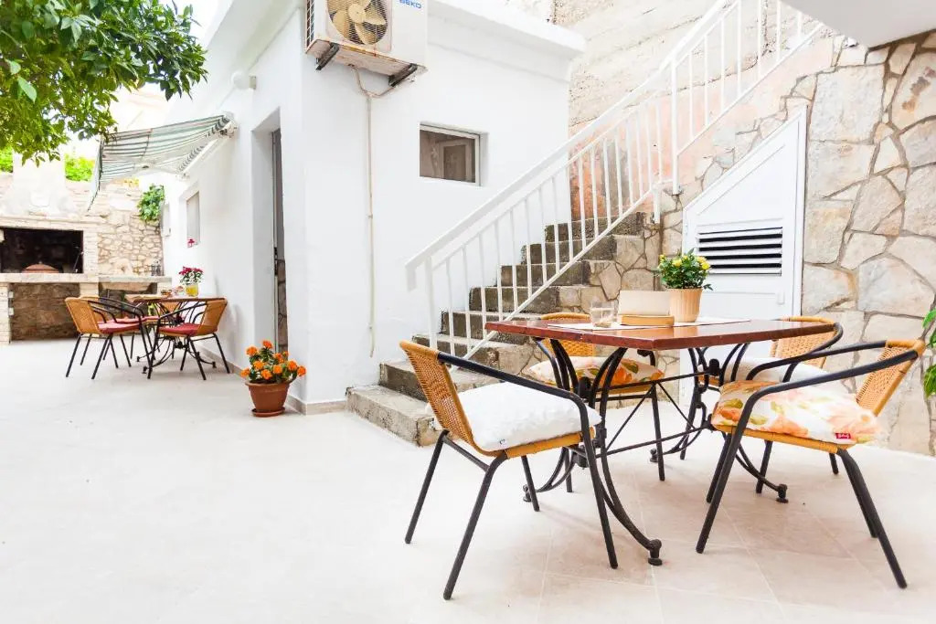Guest House Mara