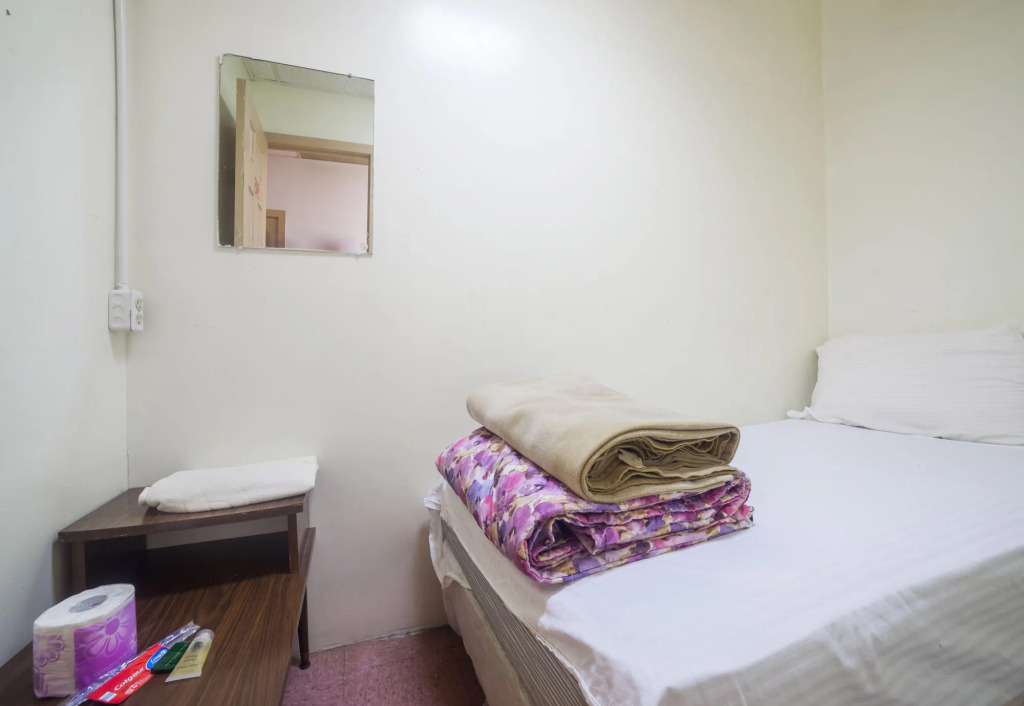 World Hotel
