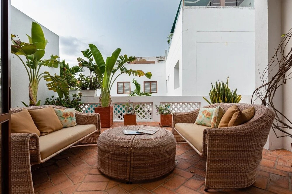 Amazing 6BR 2Pools - Sundeck & BBQ