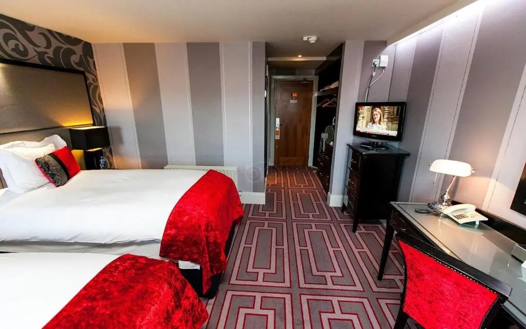 Benedicts Hotel